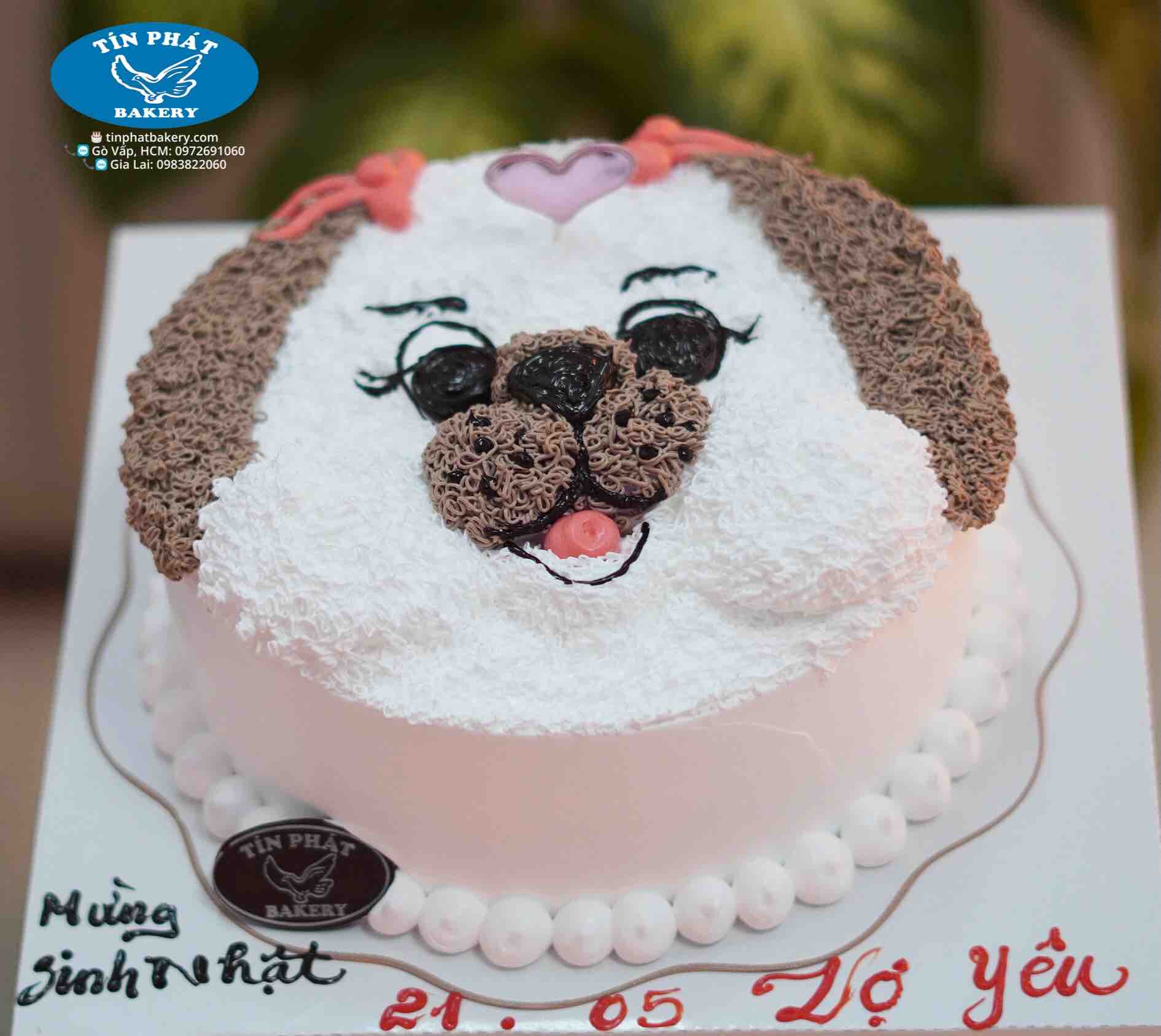 Hình ảnh bánh sinh nhật con chó dễ thương cho người tuổi Tuất | VFO.VN
