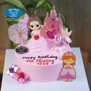 Top 31 mẫu bánh sinh nhật búp bê chibi dễ thương | Laravan.vn
